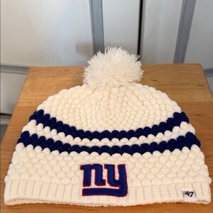 47 White and Blue NY Giants Pom-Pom Beanie
